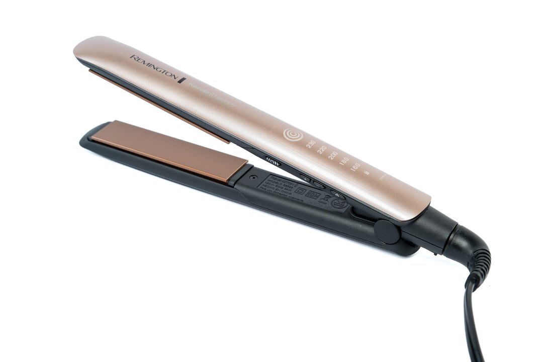 Plancha Remington dorada con argán y Keratina original